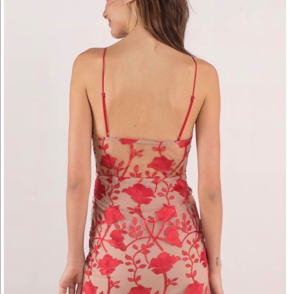 TOBI - CUT TIES RED & NUDE LACE UP BODYCON DRESS - Picture 3 of 6